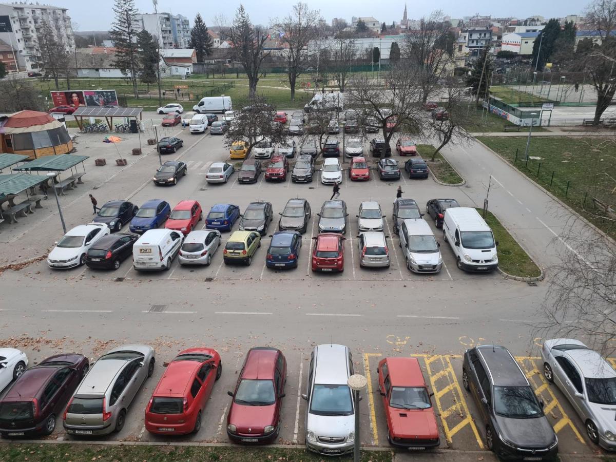 Apartman Yellow - Self Check In Osijek Exteriér fotografie